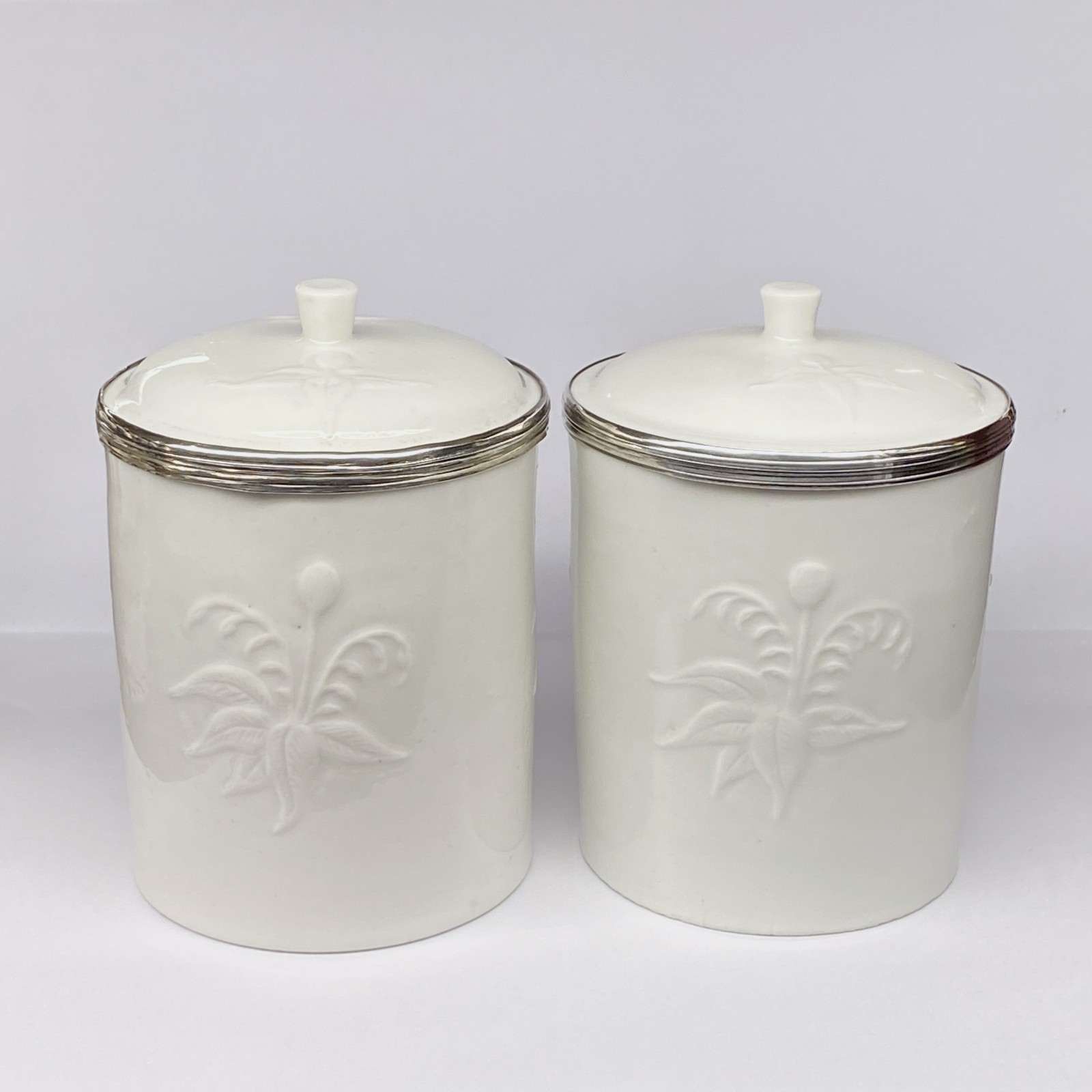 Saint-Cloud - Paire de pots à pommade - XVIIIe siècle