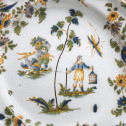 Assiette en faïence de Lyon à décor de grotesques - XVIIIe siècle