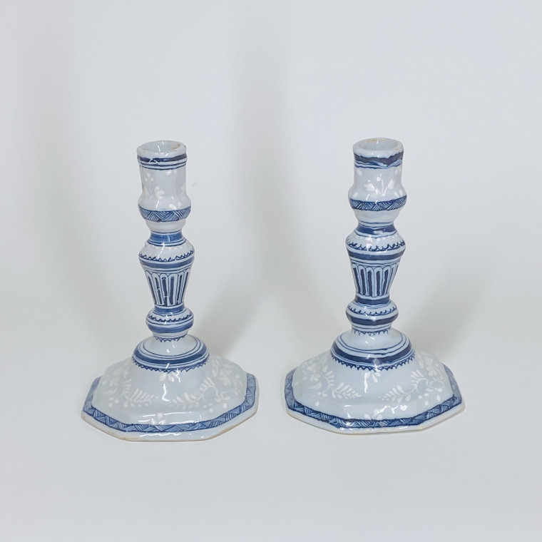Pair of earthenware candlesticks from Saint-Amand-les-Eaux - Eighteenth century