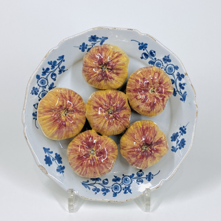Trompe l'oeil plate in Nevers earthenware - Eighteenth century