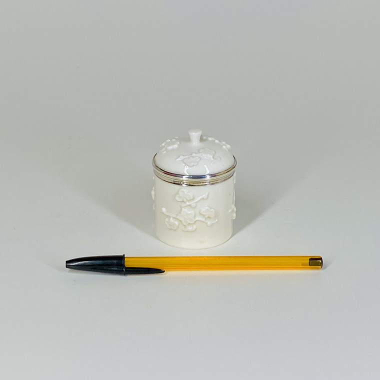 Pot à fard en porcelaine tendre de Saint-Cloud - XVIIIe siècle