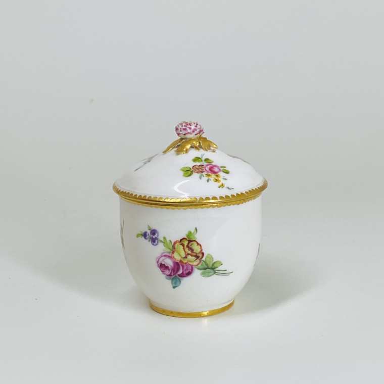 Sèvres soft porcelain sugar pot - Eighteenth century