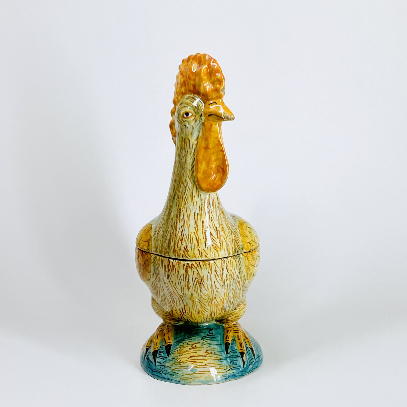 Pesaro (Italie) - Terrine en trompe-l’œil en faience polychrome figurant un coq - Vers 1800
