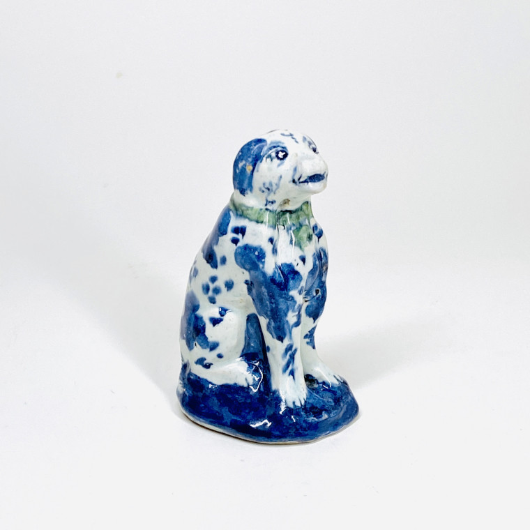 Delft - Statuette figurant un chien - XVIIIe siècle