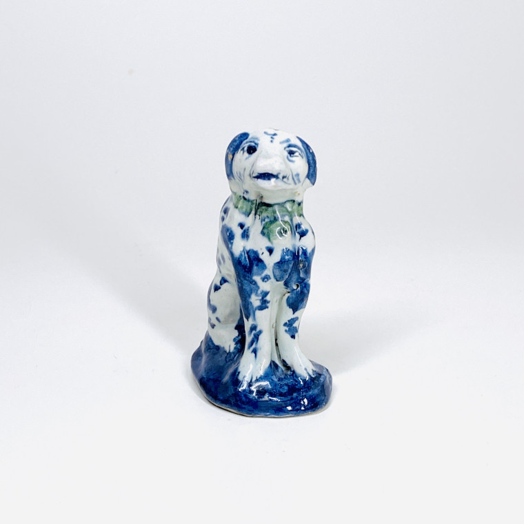 Delft - Statuette figurant un chien - XVIIIe siècle
