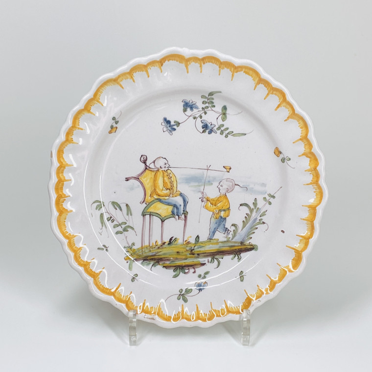 Assiette figurant deux chinois - XVIIIe siècle