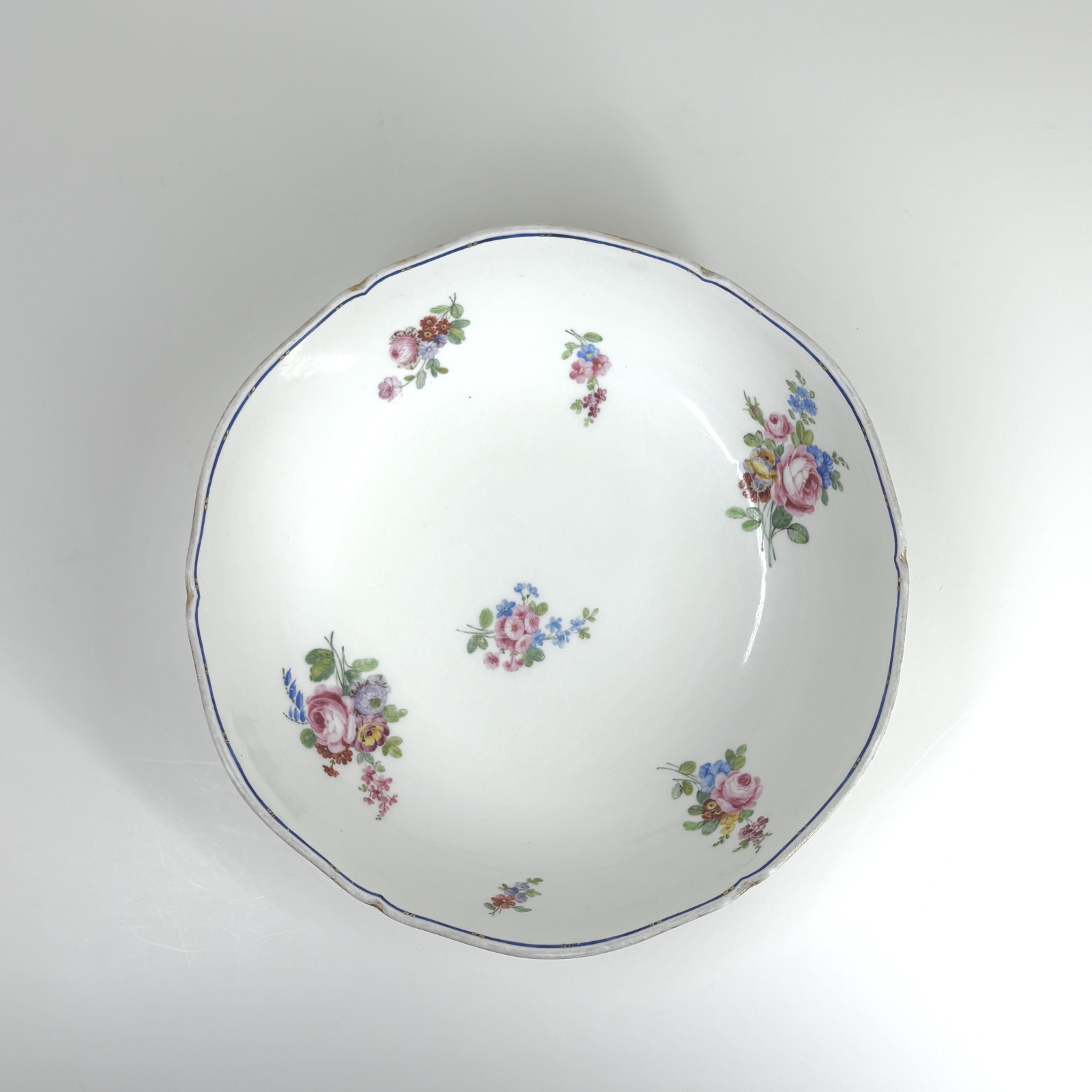 Soft porcelain bowl from Sèvres - Eighteenth century - SOLD