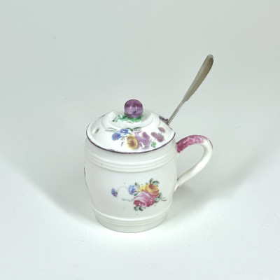 Moutardier en porcelaine de Mennecy - XVIIIe siècle