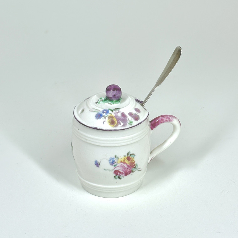 Moutardier en porcelaine de Mennecy - XVIIIe siècle