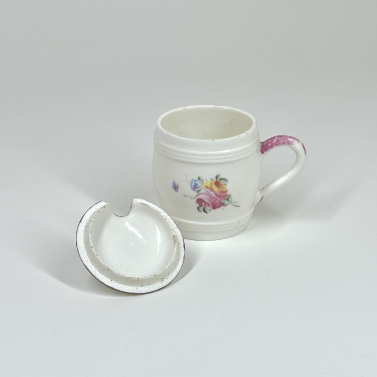Mennecy porcelain mustard pot - Eighteenth century