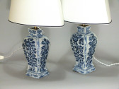 China - Pair of porcelain vases mounted as lamps - Period Kang'xi