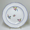 Sèvres - Deux assiettes à décor de bouquets de fleurs - XVIIIe siècle