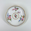 Tasse dite gobelet "Hébert" et sa soucoupe à décor polychrome - XVIIIe siècle
