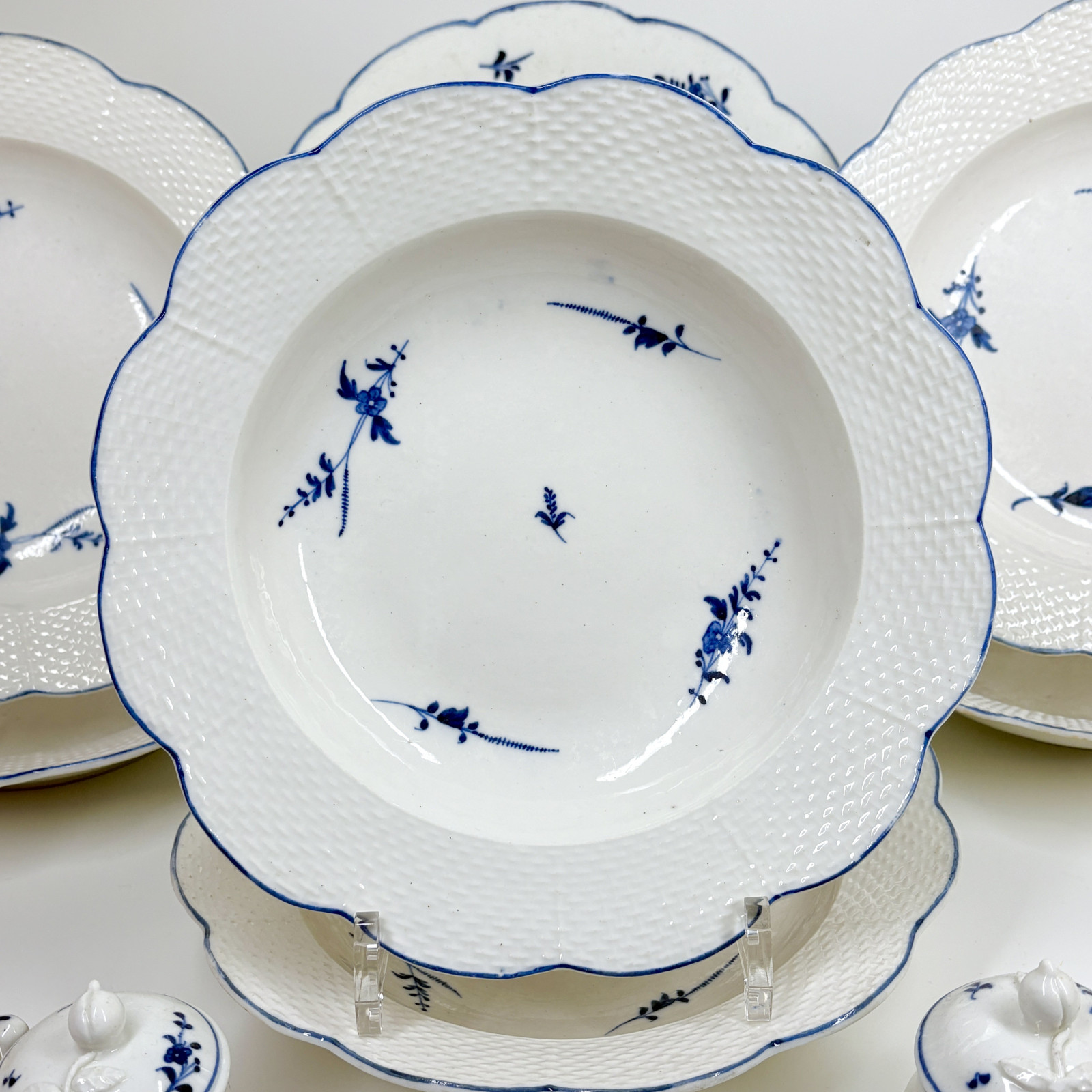 Arras porcelain set - Eighteenth century