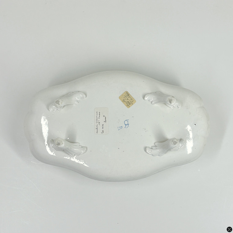 Soft porcelain oil cruet holder from Chantilly - Eighteenth century