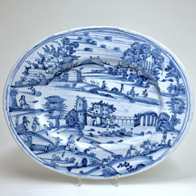 Nevers - Large oval platter in blue monochrome - Seventeenth century