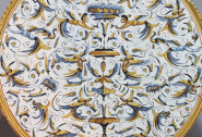 Italie - Rome - plat à décor de grotesques - XVIIe Siècle