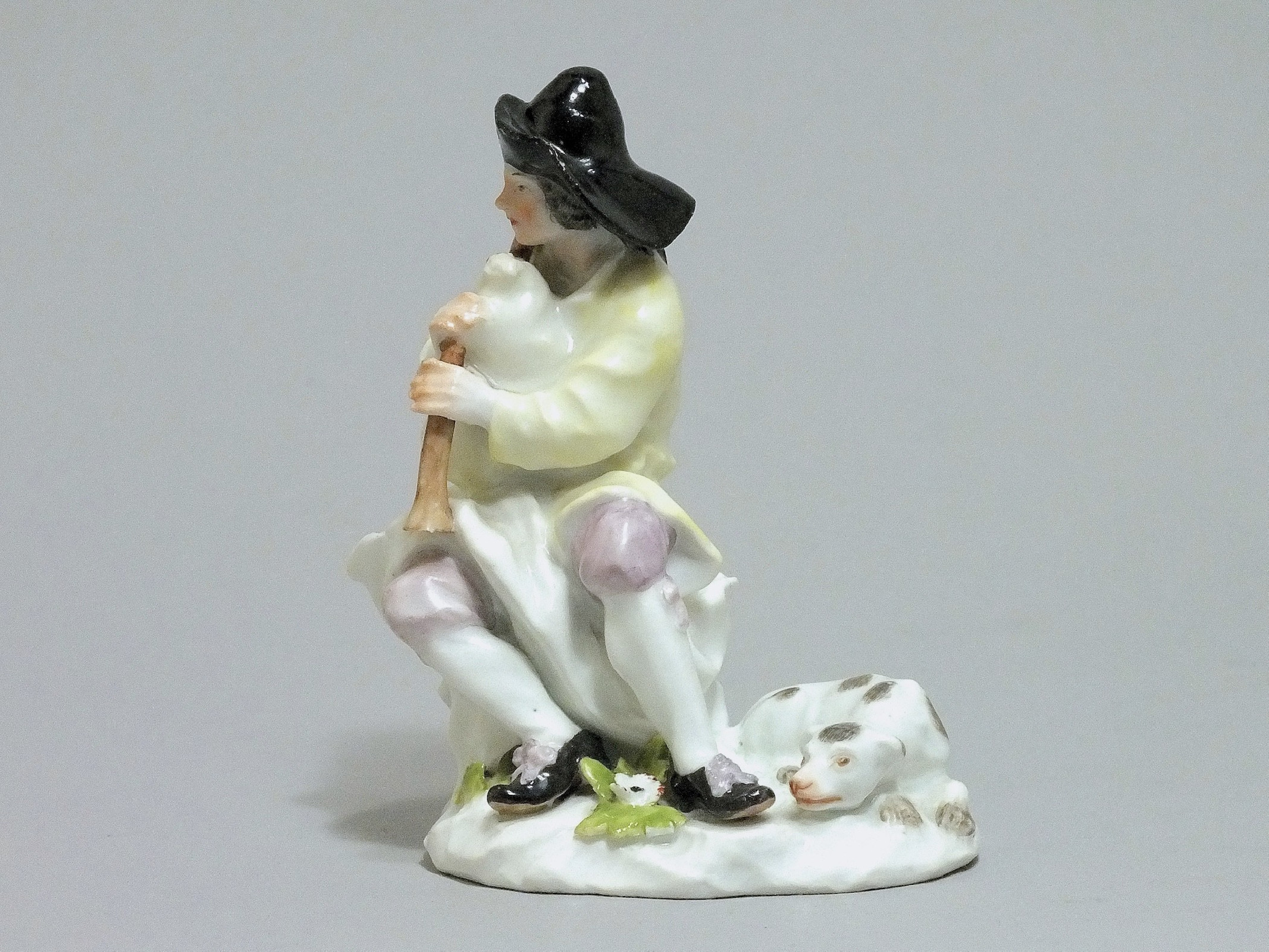 Meissen - Bagpipe player - eighteenth century