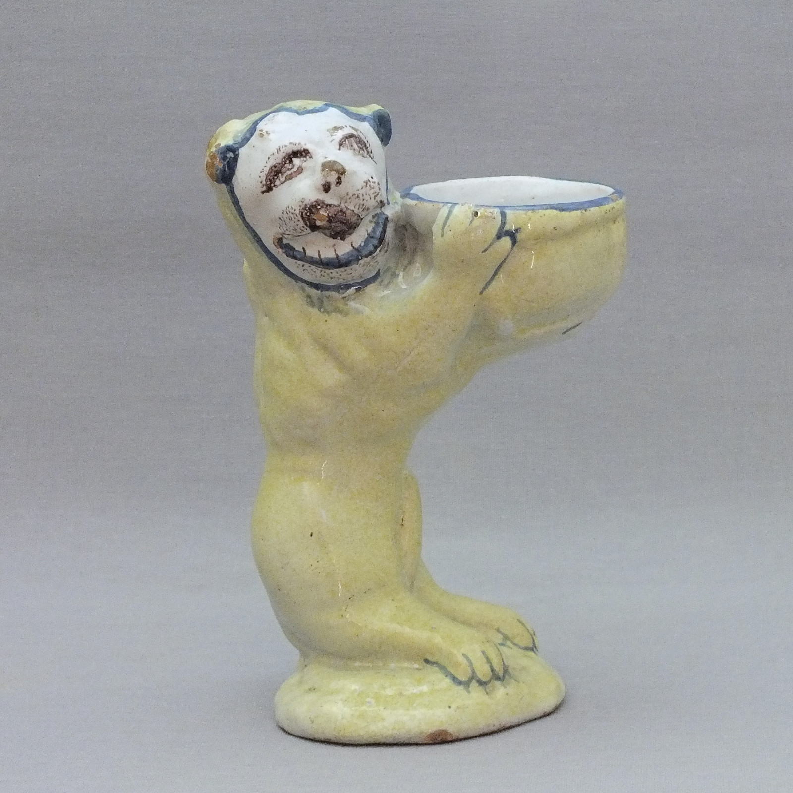 Wrisberg holzen (Allemagne) - Lion formant saleron - XVIIIe Siècle