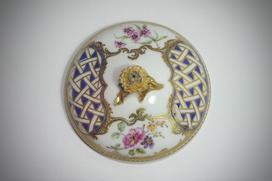 Sèvres - Pot à sucre Hébert - XVIIIe siècle - 1759