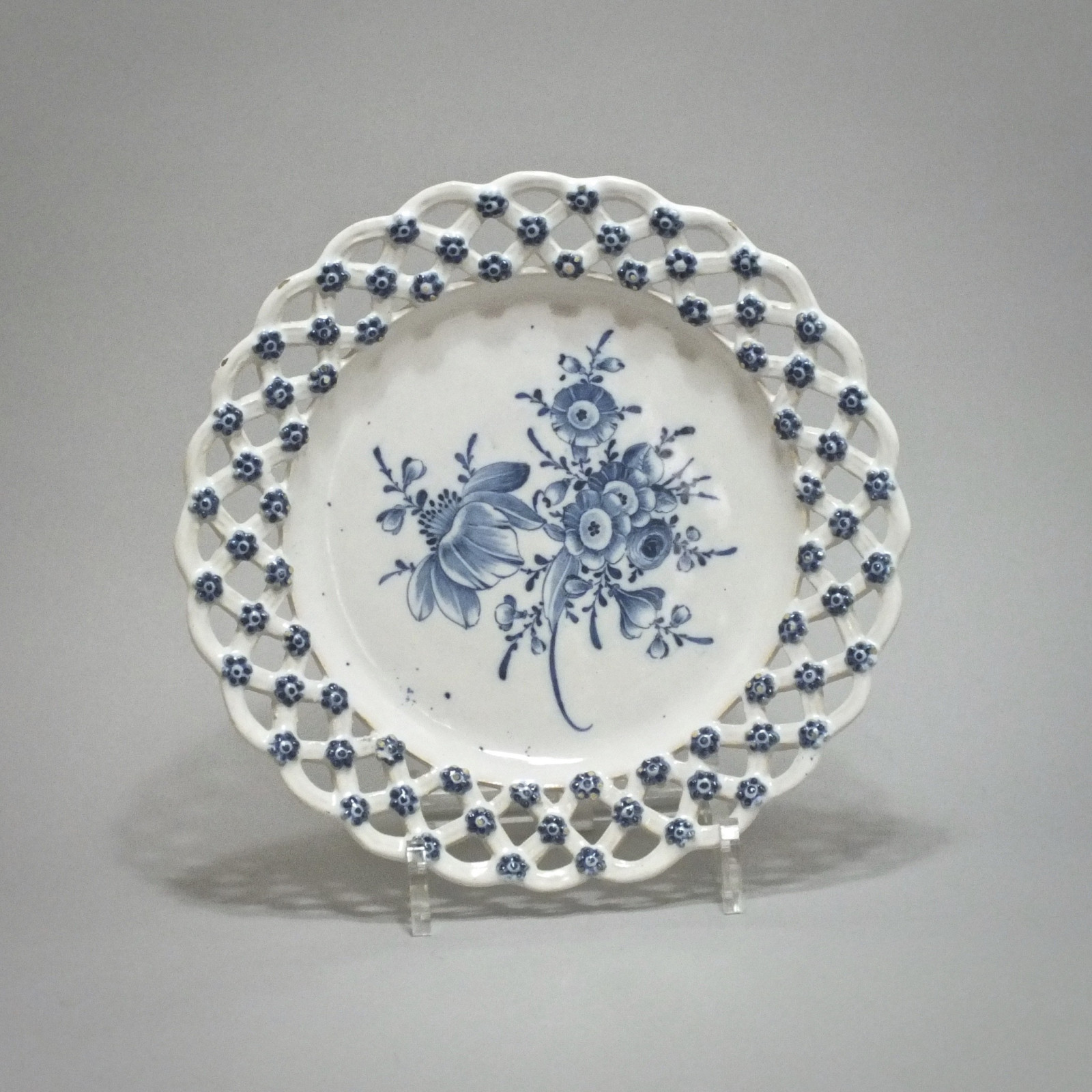 Marieberg (Suéde) - Assiette à bordure ajourée - XVIIIe Siècle
