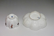 Vienne - Tasse à sorbet - décor en relief - XVIIIe Siècle