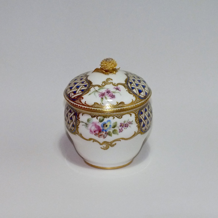 Sèvres - Pot à sucre Hébert - XVIIIe siècle - 1759