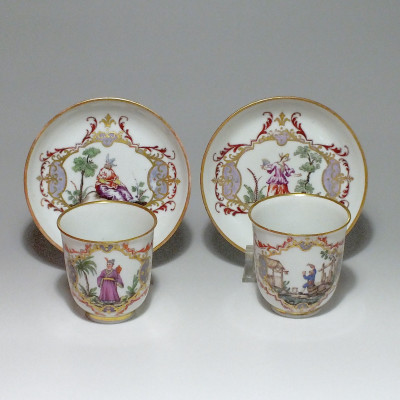 Doccia (italie) - Deux tasses à décor "alla Sassone" - XVIIIe Siècle