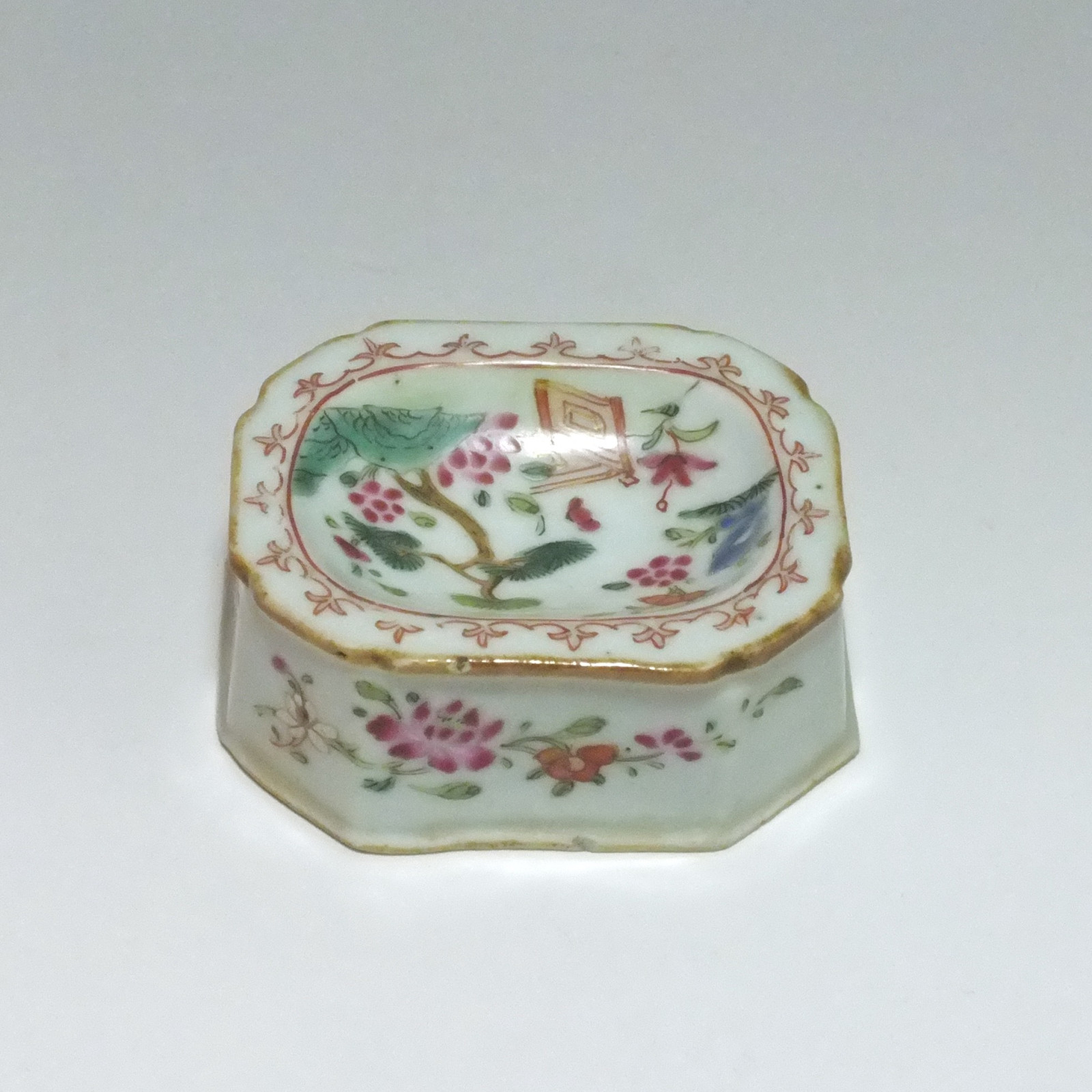 Saleron Famille rose - XVIIIe siècle - Époque QIANLONG (1736 - 1795)
