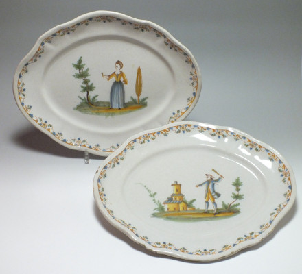 Lyon - Paire de plats - XVIIIe siècle