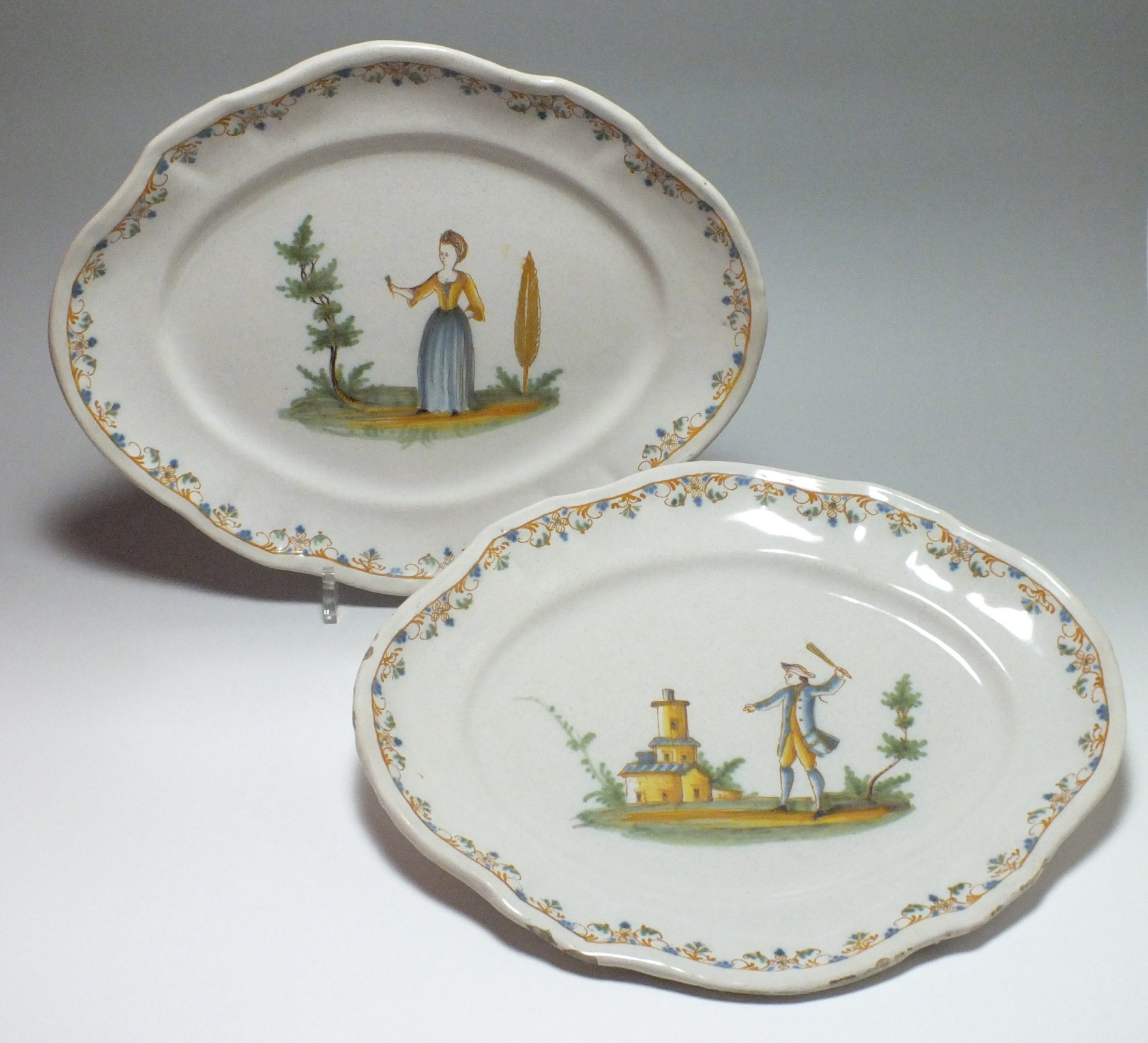 Lyon - Paire de plats - XVIIIe siècle