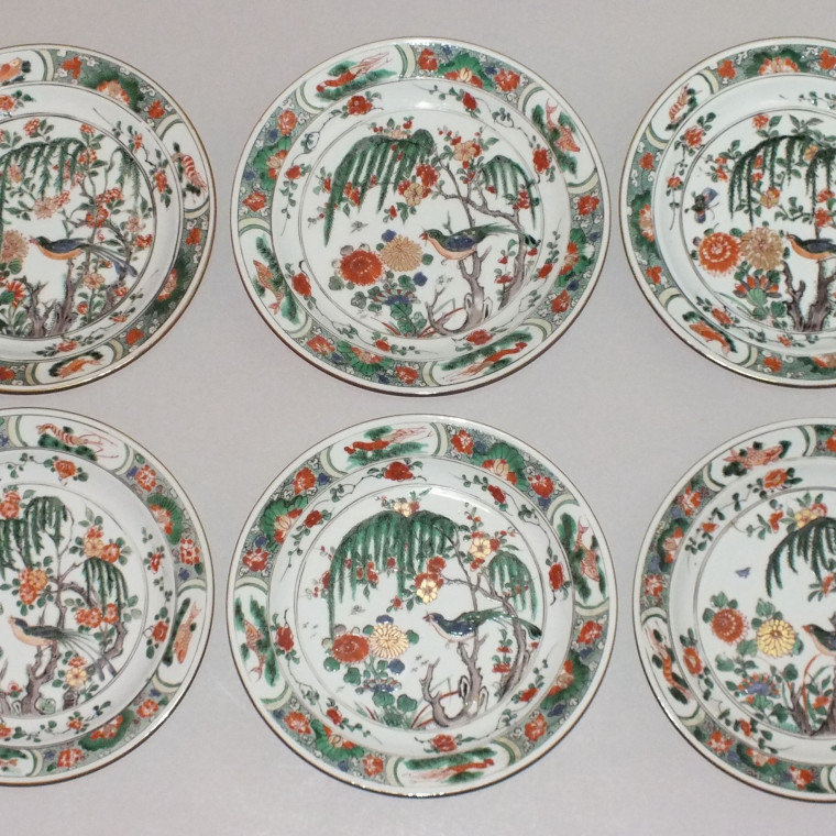 Suite de six belles assiettes en porcelaine de la famille verte - Période Kanghi (1662-1722)