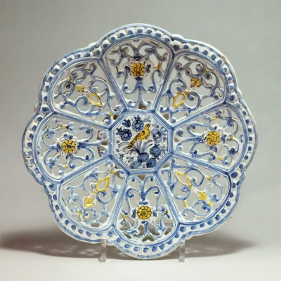 Savona or Albisola - pierced polychrome Cup - End of the seventeenth century