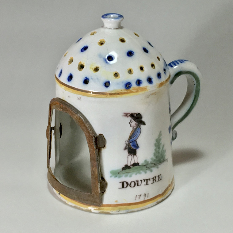 Roanne - Rare lanterne en faïence - XVIIIe siècle