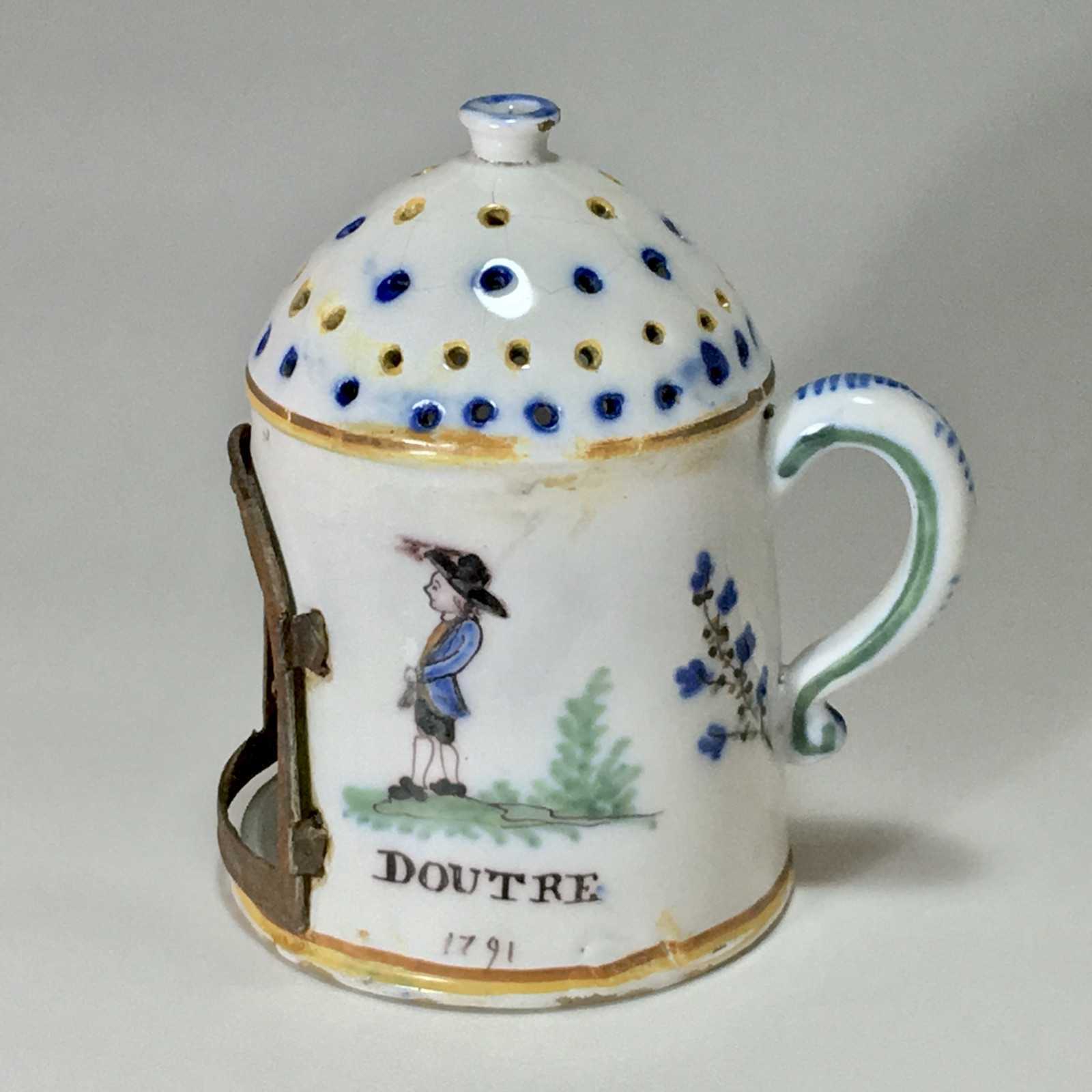 Roanne - Rare lanterne en faïence - XVIIIe siècle