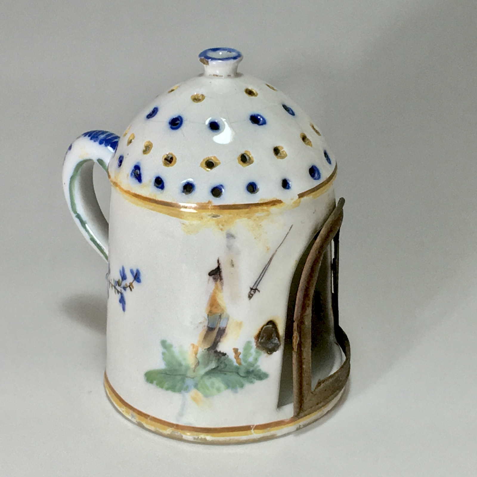 Roanne - Rare lantern earthenware - eighteenth century
