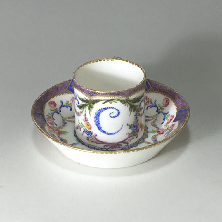 Sèvres - Tasse mignonette - XVIIIe siècle