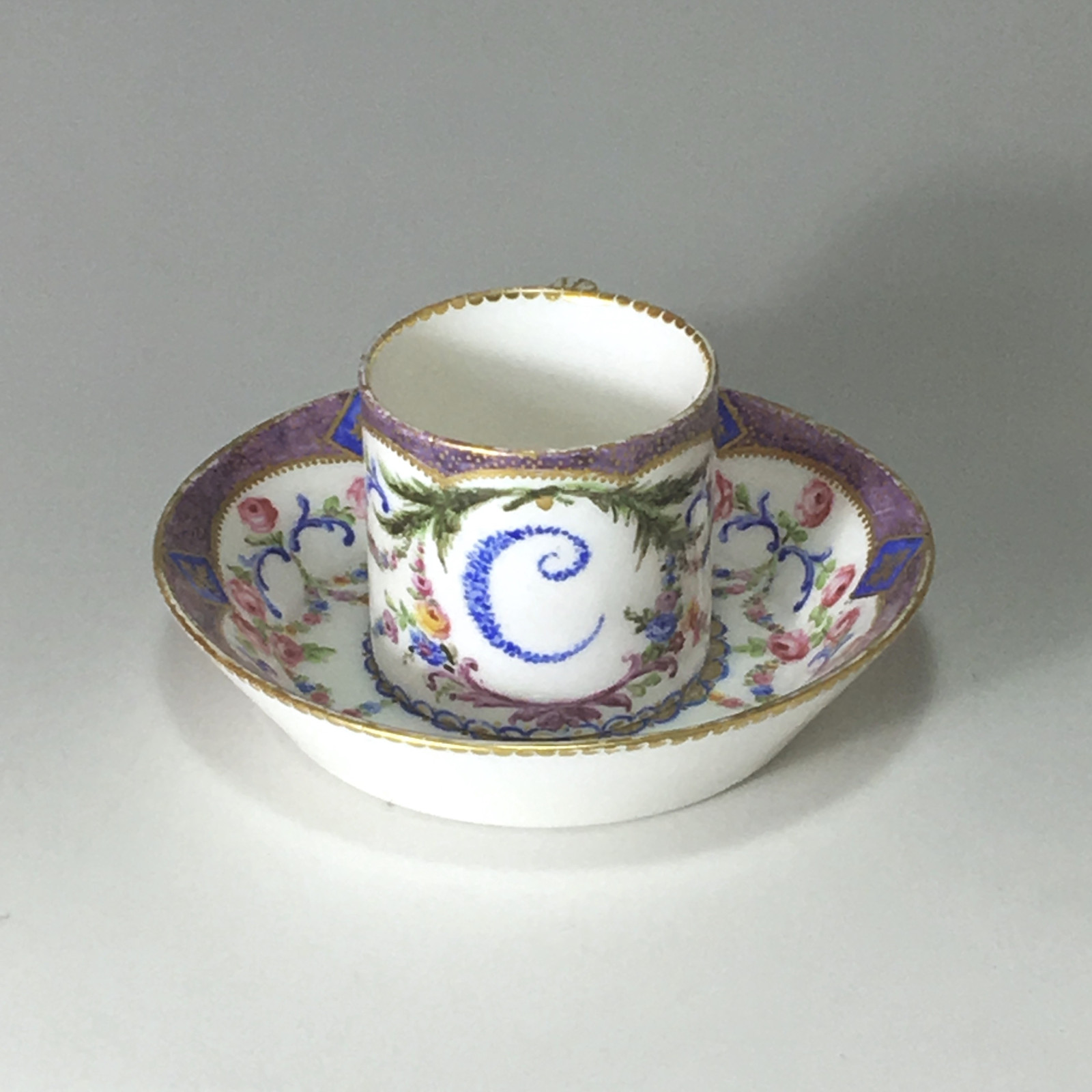 Sèvres - Tasse mignonette - XVIIIe siècle