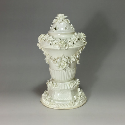 Saint Cloud - Pot pourri covered - eighteenth century