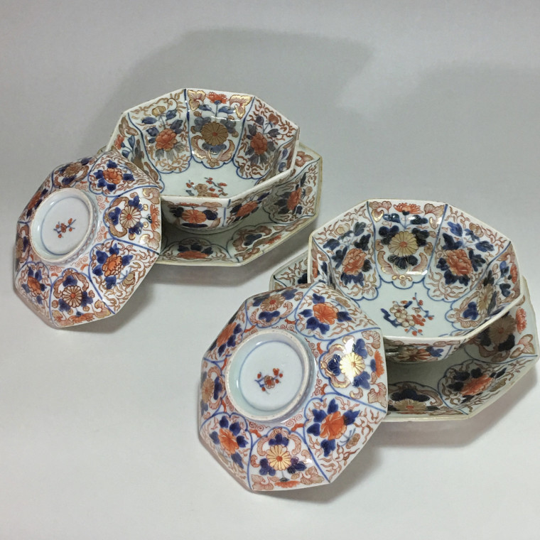 Japan - Rare pair of octagonal covered bowls - Edo period - early 18th century