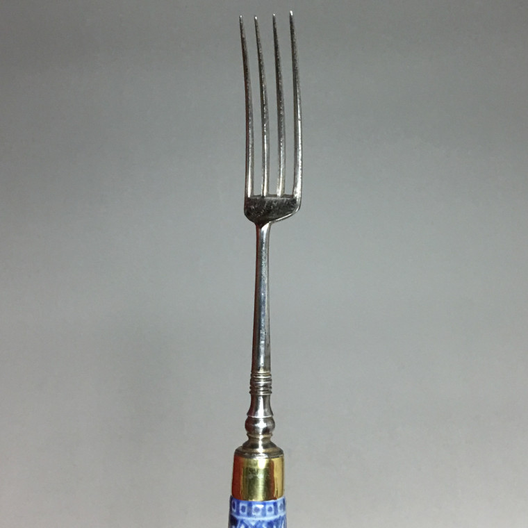 Couteau et fourchette en porcelaine tendre de Saint-Cloud - XVIIIe siècle