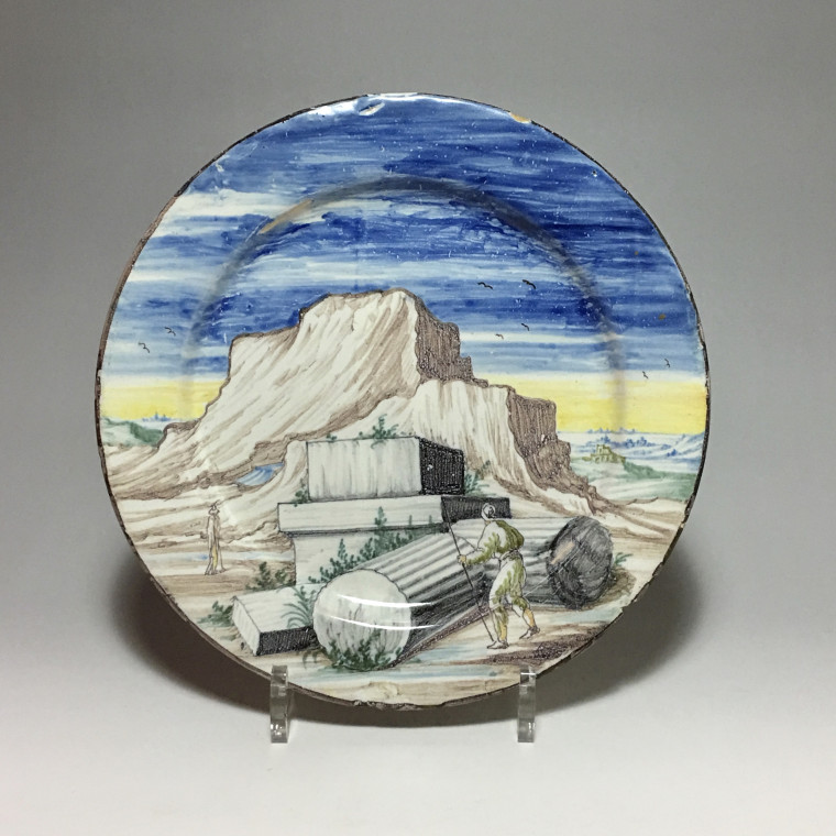 Pavie - Petit plat à décor de ruines sur fond de paysage - Fin du XVIIIe - Début du XVIIIe siècle