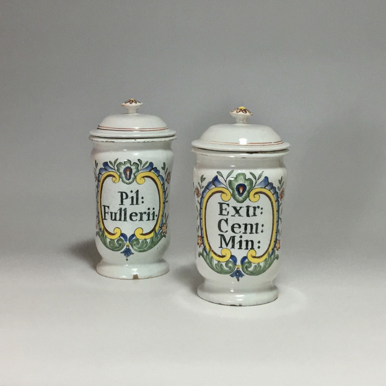 Rouen - Paire de petits piluliers  - XVIIIe siècle