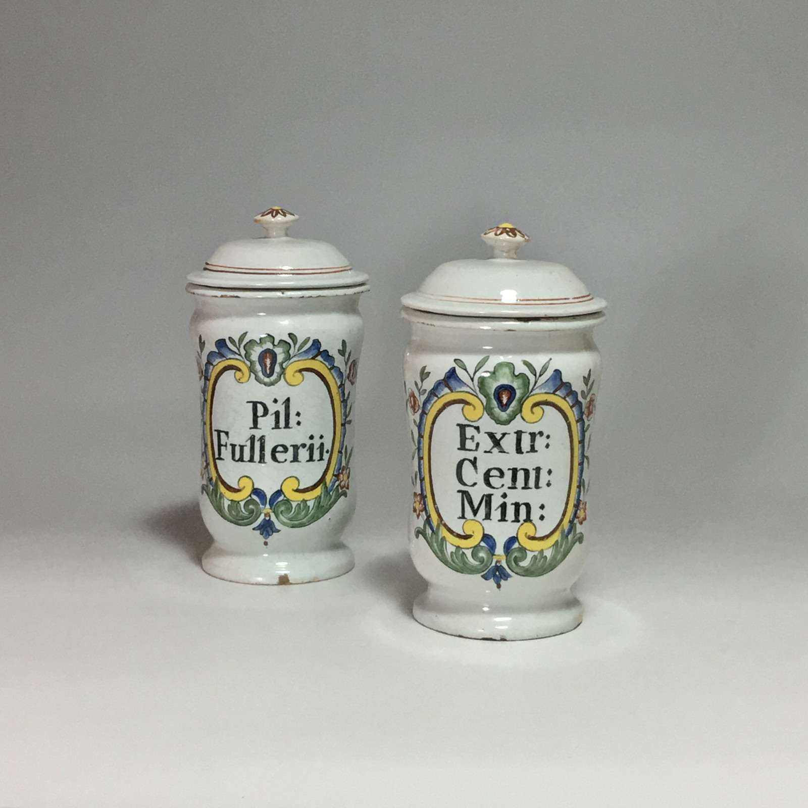 Rouen - Paire de petits piluliers  - XVIIIe siècle