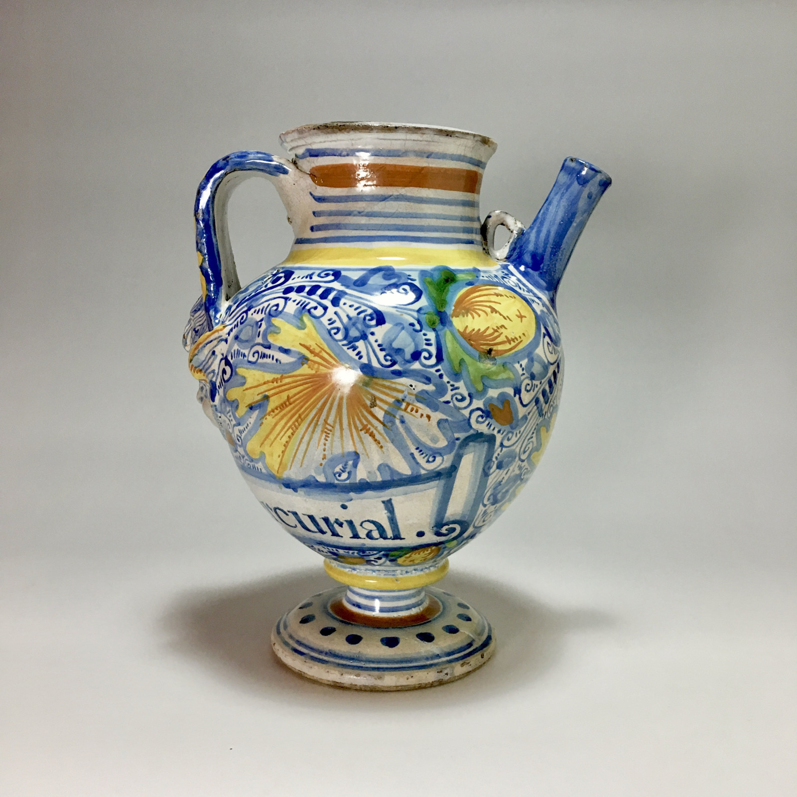 Rare jug in majolica from Montpellier - XVI End - Beginning of the seventeenth century