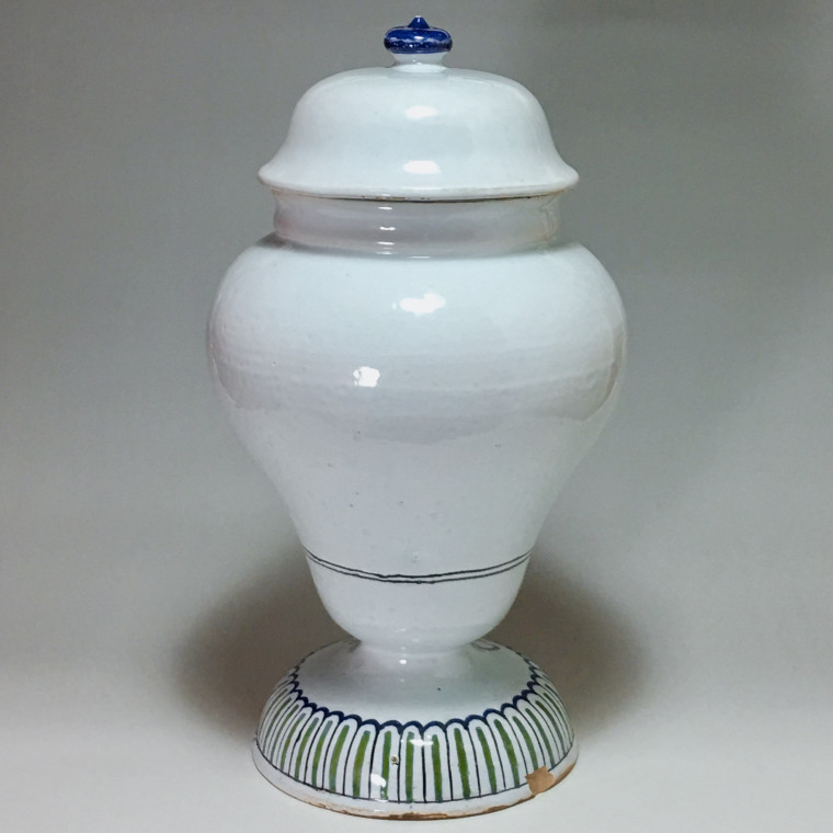 Moulins - Rare large vase covered with pharmacy - eighteenth century