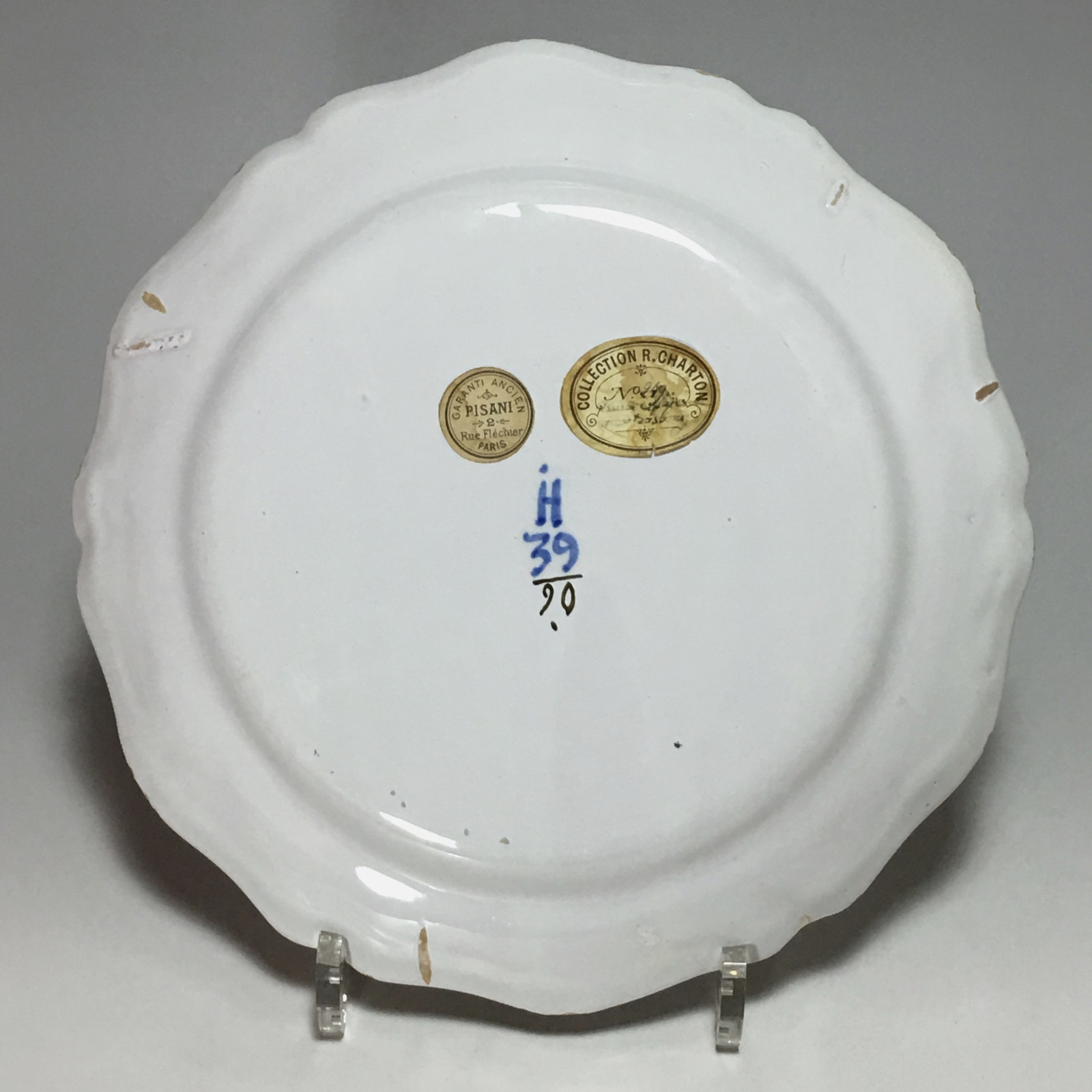 STRASBOURG - Joseph Hannong - Plate in fine quality - eighteenth century