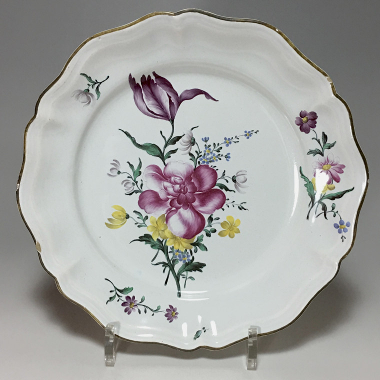 STRASBOURG - Manufacture Joseph Hannong - Plate in fine quality - eighteenth century