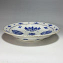 IZNIK - Turquie Ottomane - Plat à décor stylisé en bleu - Deuxième moitié du XVIe siècle
