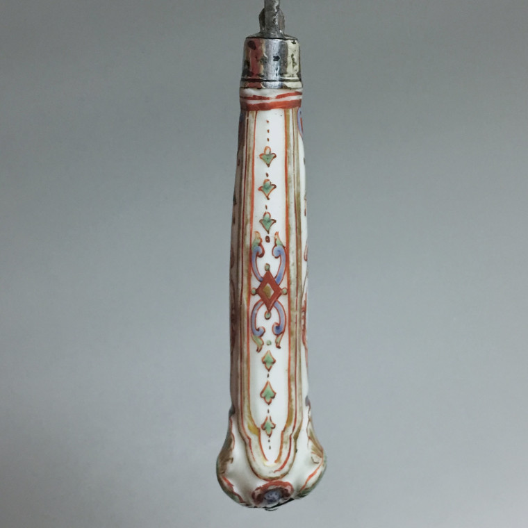 Couteau en porcelaine de Vienne – Manufacture de Du Paquier – XVIIIe siècle